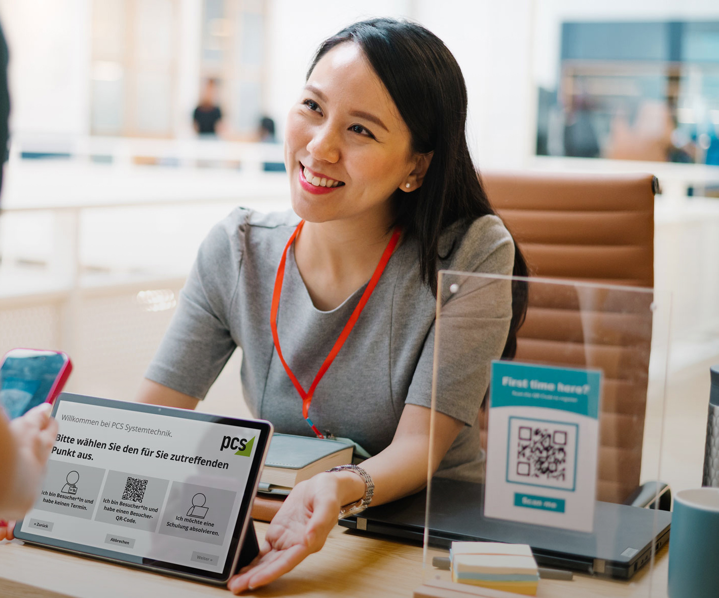 Besuchermanagement Software VISIT zur Selbstanmeldung an Tablet