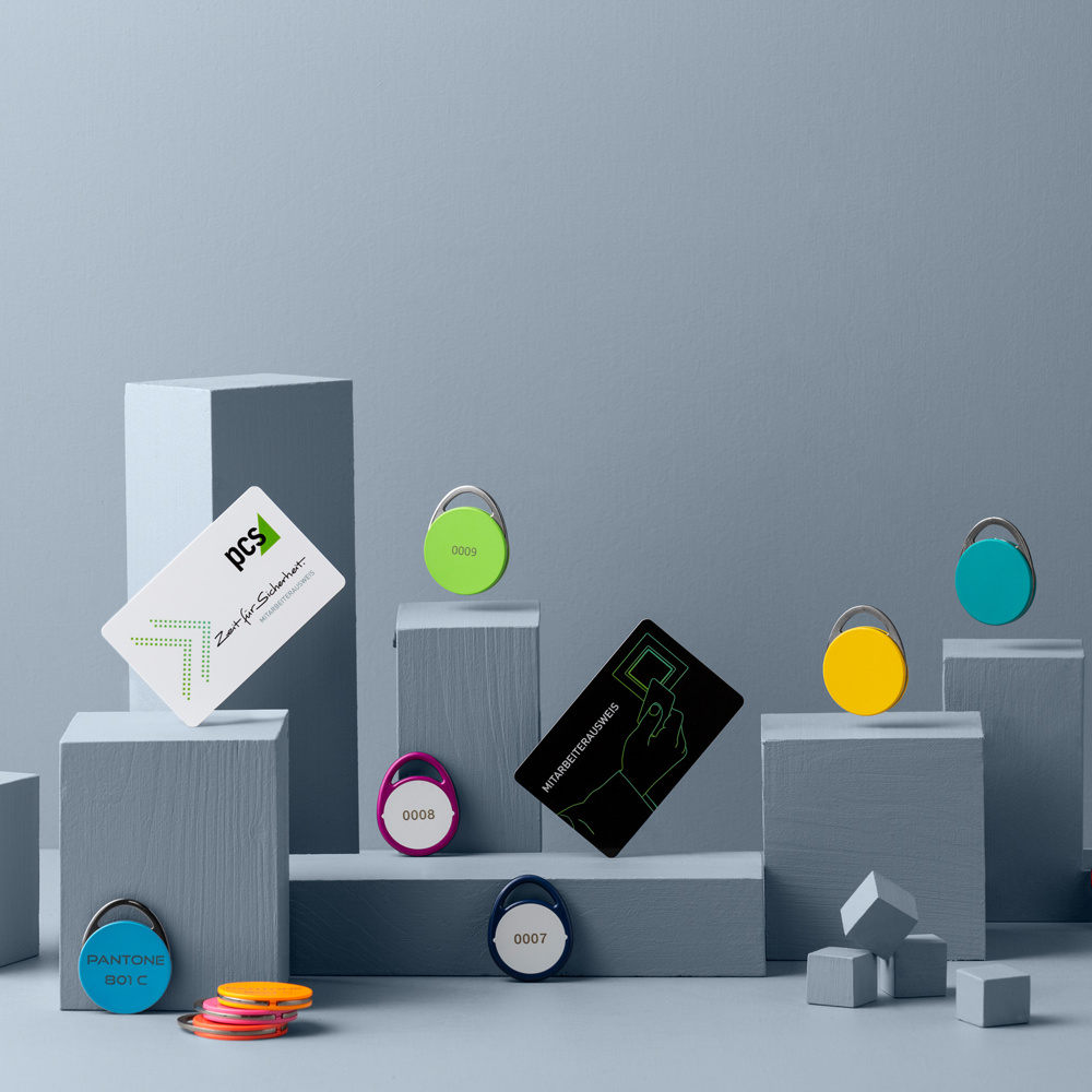 Identmedien RFID-Kartenansichten zwei verschiedene Motiven